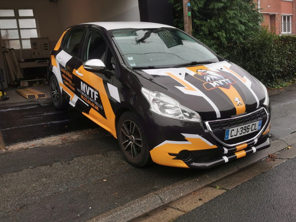 covering-peugeot-208-par-idcovering