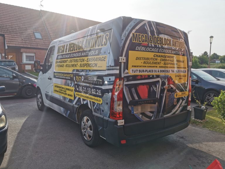 covering publicitaire renault master 2 avant